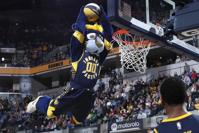 孙铭徽24+17广厦大胜天津 深圳力克福建3连胜