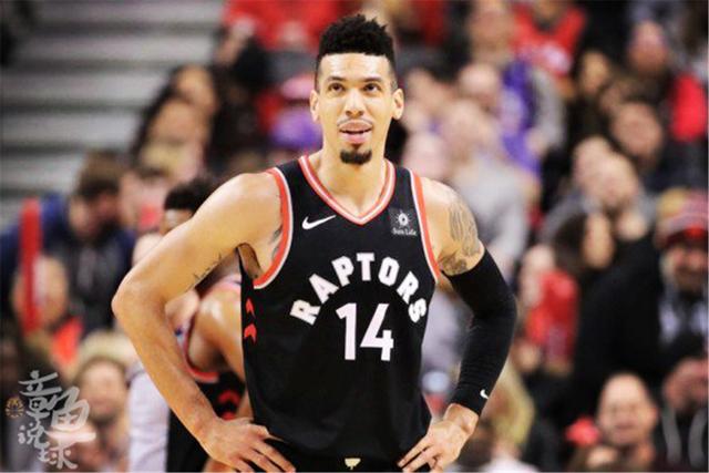 洛瑞一年合同重回76人 38岁的他上季场均8+4.6