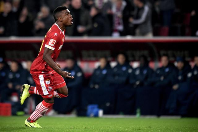 骑士11连胜终结雷霆15连胜 开拓者大胜鹈鹕